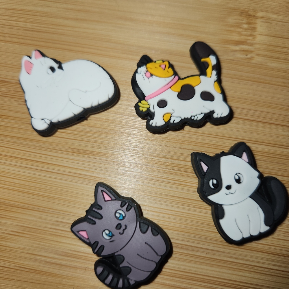 Cat-Themed Rubber Magnets Set - Black, White, Gray
